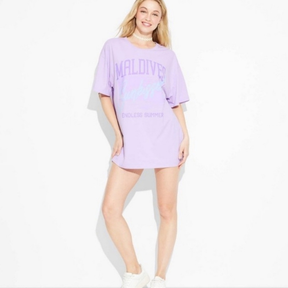 Women's Maldives Sunkissed Short Sleeve Graphic Tee Shirt Small Zoe + Liv